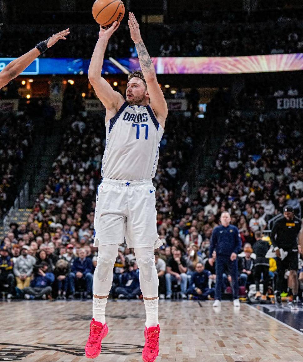 蒂姆在掘金比赛中战术调整,晋级下一阶段引发热议!的简单介绍 蒂姆在掘金比赛中战术调整,晋级下一阶段引发热议!的简单介绍