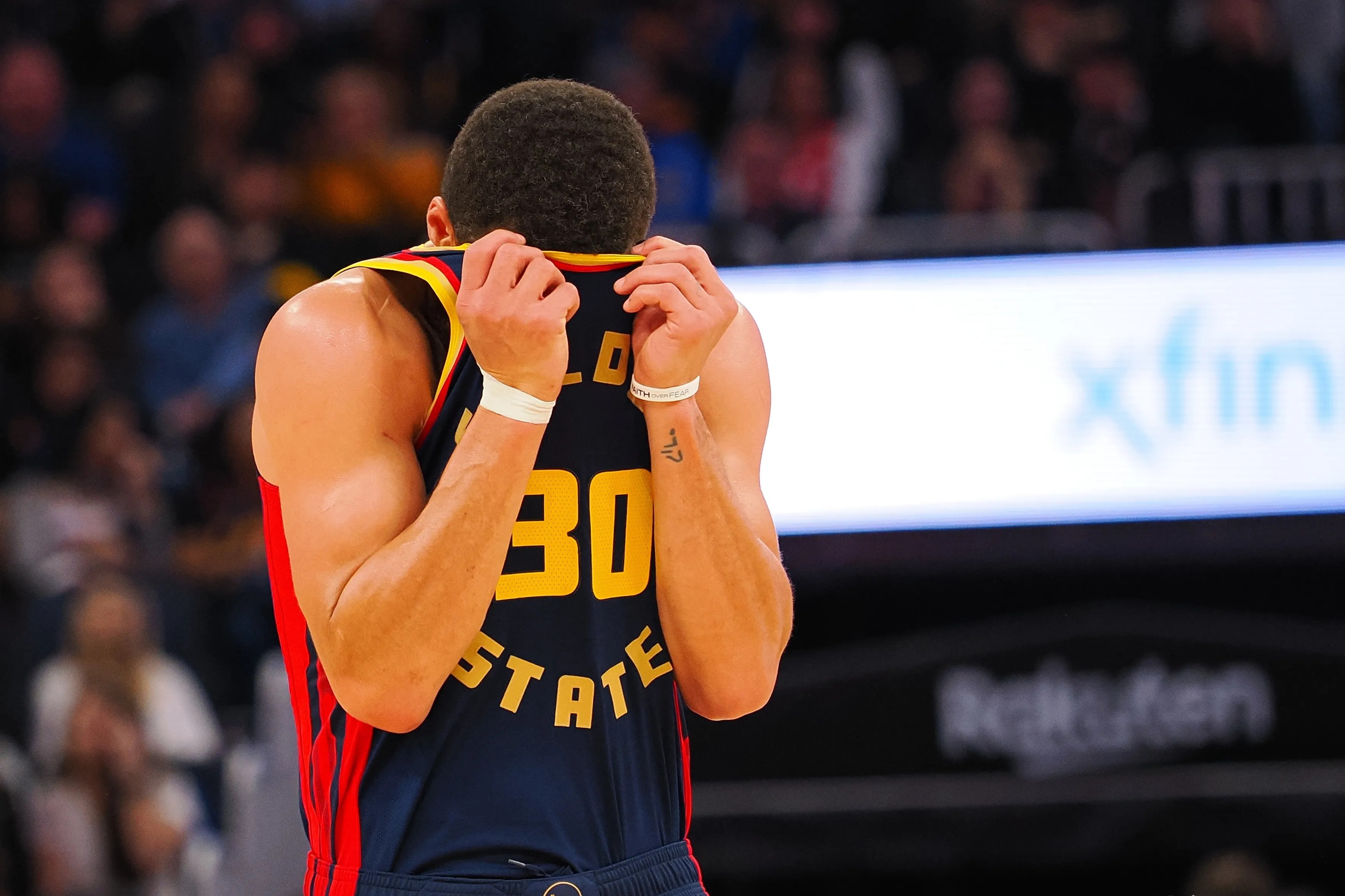 库里遭遇十二持续失利,皇家马德里教练压力巨大!的简单介绍 库里遭遇十二持续失利,皇家马德里教练压力巨大!的简单介绍