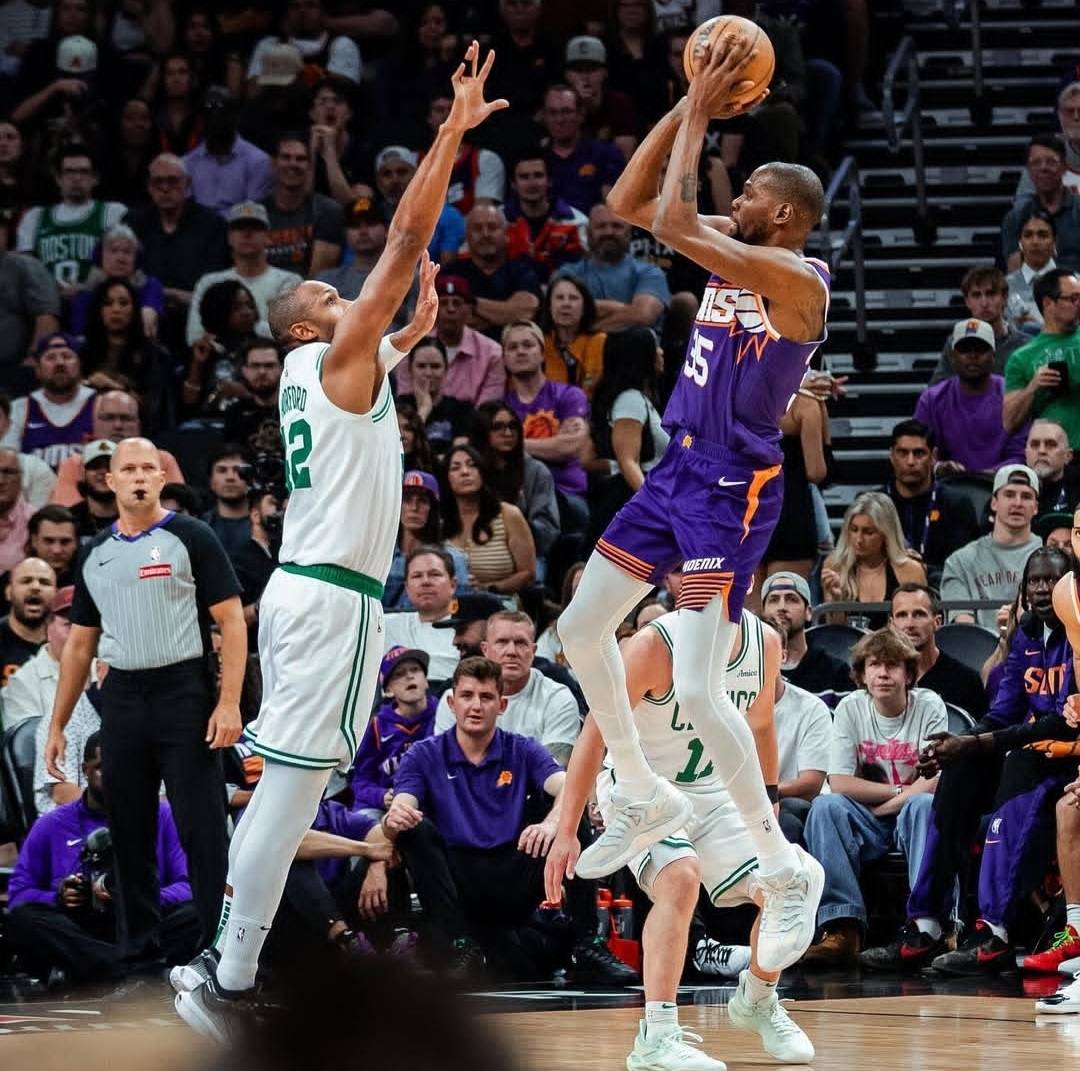 杜兰特在FPX比赛中出色防守，最后时刻胜出引发热议！