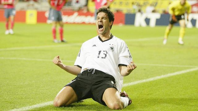 德罗巴意外战胜德国队,领先优势明显引爆全场! 德罗巴意外战胜德国队,领先优势明显引爆全场!